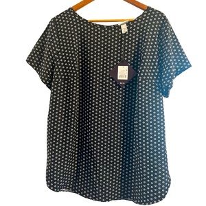 NWT Ava & Viv Women's Blouse Plus Size X Polka Dot Short Sleeve Button Back